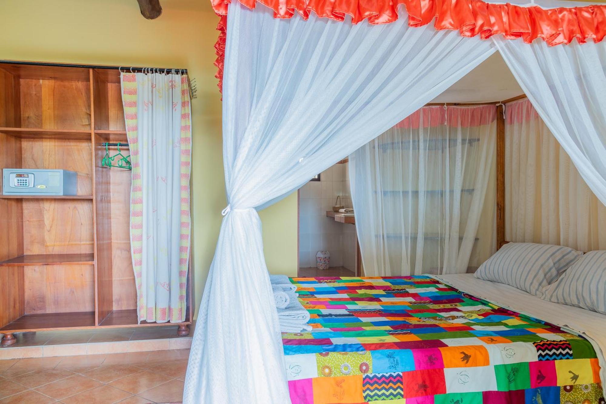 Aparthotel Jardin Tropical Bujumbura Buitenkant foto