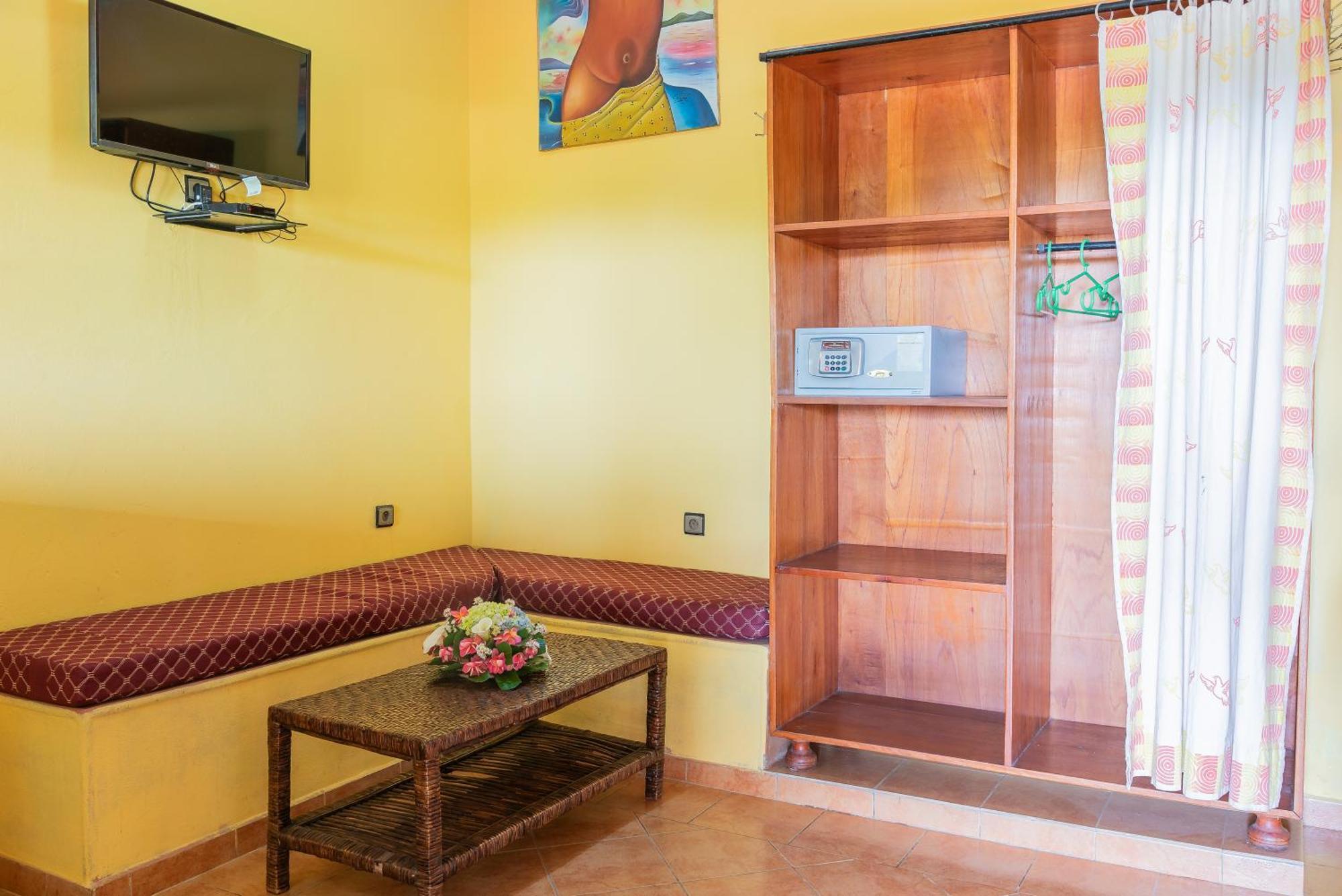 Aparthotel Jardin Tropical Bujumbura Buitenkant foto