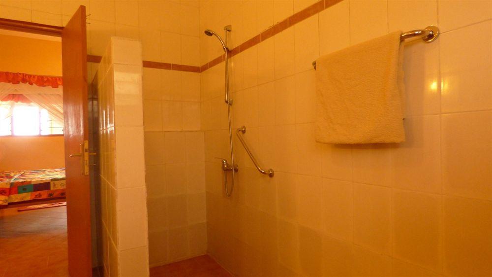 Aparthotel Jardin Tropical Bujumbura Buitenkant foto