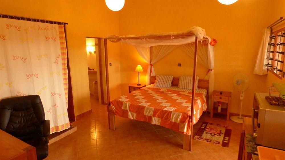 Aparthotel Jardin Tropical Bujumbura Buitenkant foto